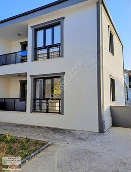 Arslan Emlaktan Merkeziyerde Daire