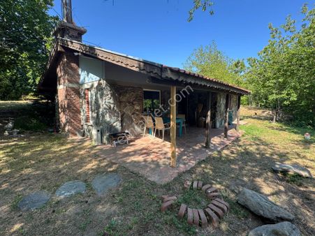 Sapanca Memnuniye’de Satılık İmarlı 2.182 M2 Arsa Ve Müstakil Ev