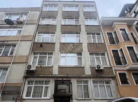 Koca Mustafa Paşa Mah Cerrahpaşa'ya 3dk 2+1 Arakat Satılık Daire