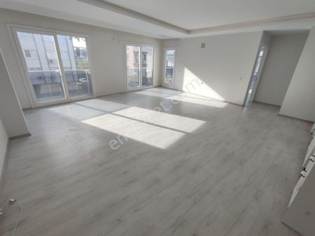 Ergünden Turgutreiste Ara Kat Cepheleri Açık Satılık 2+1 Daire