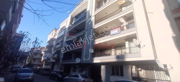 Atakent Hikmet Şimşek Kültür Merkezi Sokağı Eşyalı Satılık 4+1 Daire