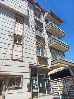 İlbey // Şuhut Merkez Gençlik Caddesinde 2+2 Dubleks Daire