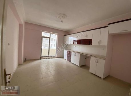 Arıştırma Hastanesi Arkasında Satlık 3+1