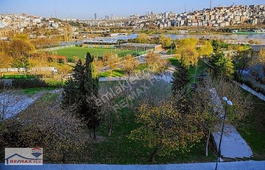 Silahtarağa Keten Haliç'te Satılık 1+1 Geniş Dubleks Daire