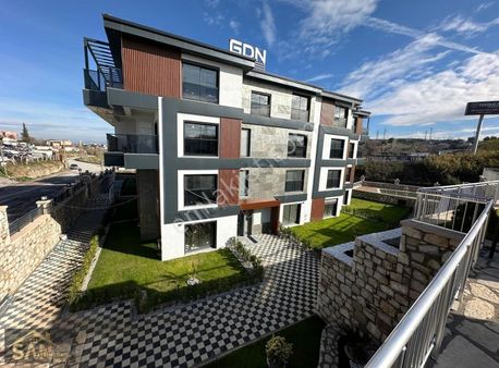 Urla Merkezde Havuzlu Site İçinde Sıfır Satılık Ultra Lüks Daire