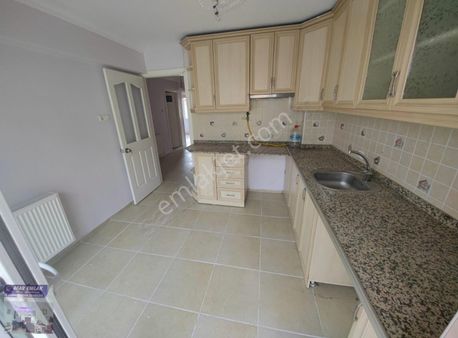 Tunca Mah 17 Yıllık Asansörlü Satılık 2+1 Geniş Arakat Daire