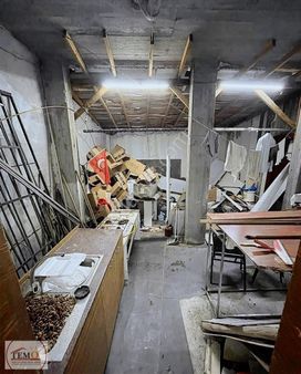 Arnavutköy Merkezde Satılık Dükkan