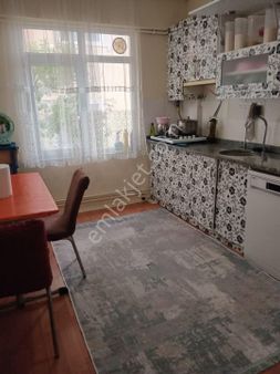 Silivri Çavuşlu Mahallesinde Mustakil Bina Satılıktır