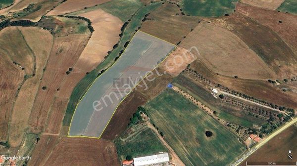 Güvenay - Çorum İskilip Yolu Oymaağaç Köyü Satılık Tarla