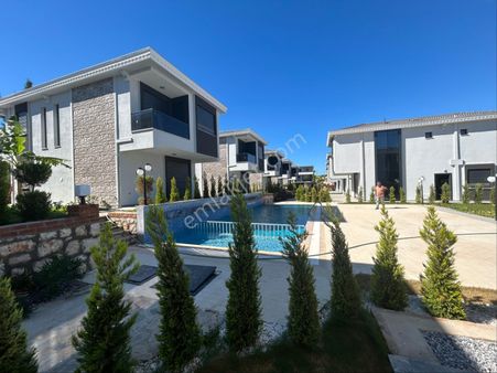 Didim Hisarda 3+1 Ayrı Mutfakvilla