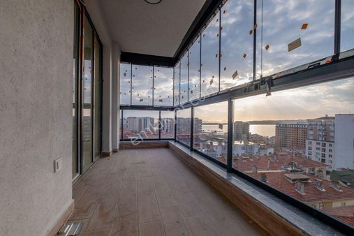 Deniz Ve Göl Manzaralı Fırsat Satılık 3+1 Daire