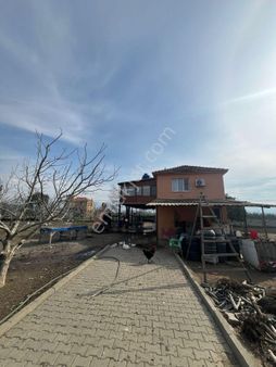 Turgutlu Nurcan Gayrimenkul’den İzmir Yoluna Yakın.halilbeyli Organize Yanında Satılık Çiftlik.