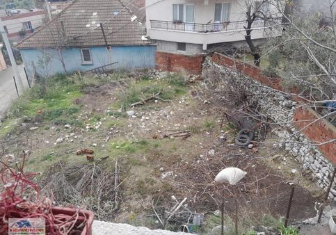 Manisa Yunusemre İlçe Yukarı Kayapınar Mh Satılık Arsa 633m2 İçinde 2 Katlı 2+1/100m2 Daire Satılık