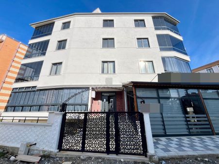 Akçay Sezgin Emlaktan Ayrı Mutfak & Asansörlü Arakat Satılık 2+1 Daire