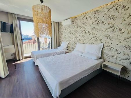 Alaçatı Gayrimenkulden Çeşme Merkezde Satılık Otel