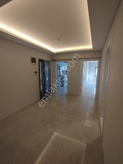 Yatay Mimaride Satılık Müstakil Ev Rahatlığında Satılık Daire