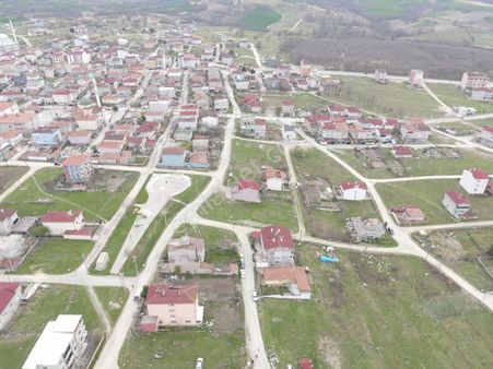 Büyükyoncalıda Elektrik Su Mevcut 3 Kat İmarlı Müstakil Arsa
