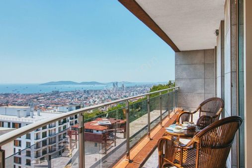 1+1 Teraslı Net 75 M2 Panoromik Deniz Ada Manzaralı