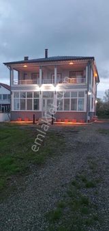 Tuğba Emlaktan Terme Evci Mevkiinde Deniz Kenarında Satılık Villa…