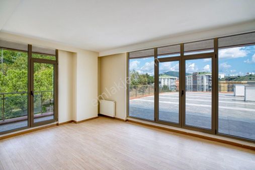Deniz Orman Manzaralı 170 M2 Teraslı Qadraj Gözdağı Rezidanda 2+1