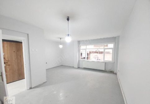 Mutluol Proje'den Emniyet Md Arkası Masrafsız 2+1 90 M2 Net