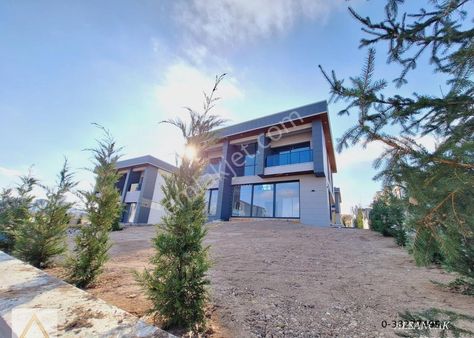 Bağlıca Da Geniş Bahçeli Anahtar Teslim Lüks Villa Yerden Isıtma