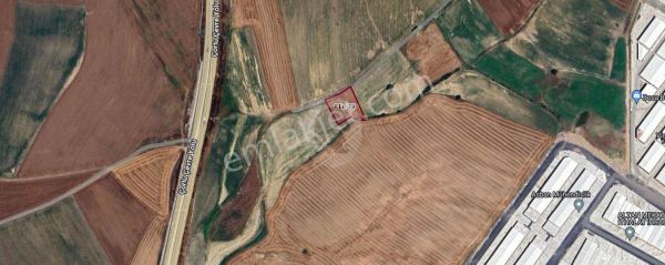 Çorlu Hatip Mahallesi Sanayi İmarına Yakın Tarla P.no :1579 En