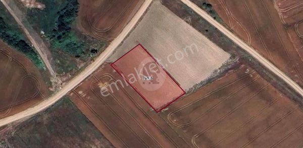 Veliköyde 1627m2 Ufak Parsel Sanayi Arsası P.no: 1526 En