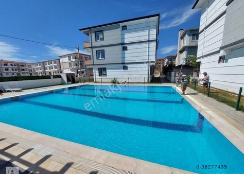 Tekirda Kumbağ'da Sıfır Havuzlu 2+1 Daire