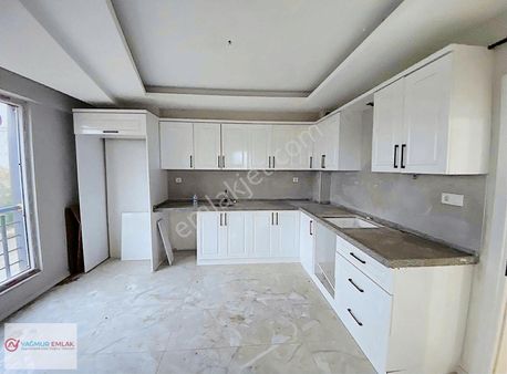 Yağmur Emlak'tan Tekkeköyde Satılık Köşe Başı 3+1 Süper Daire