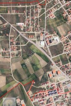 Yuvam Emlaktan Yunus Emre Mah 3 Kata İmarlı 710 M2 Satılık Arsa