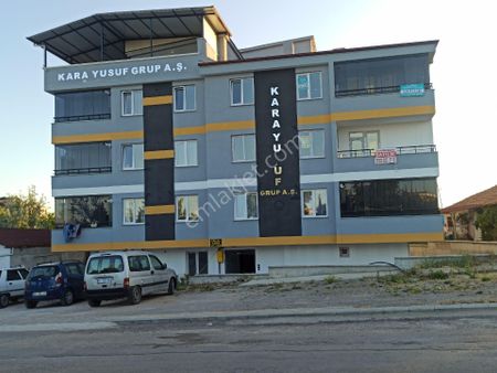 Yuvam Emlaktan Yunus Emre Mah Vatan Caddesinde Satılık 2+1 105 M2 Daire