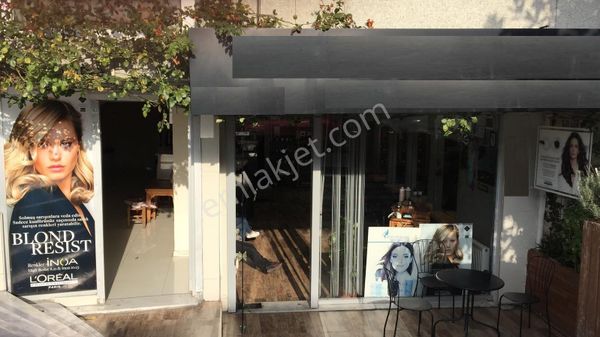 İstanbul House'dan B.evler'de Merkezi Konumda 110m2 Dükkan