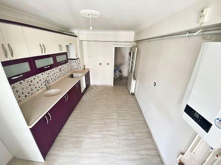 Keçiören Ataparkta Full Yapılı Sıfır Ayarında 3. Katta Geniş 3+1