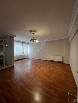 Tekirdağ S.paşa Ortacami Mah. Geniş Ara Kat, Kat Mülkiyetli 3+1 Satılık Daire