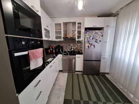 Üçyolda 3+1 Doğalgazlı Ferah Satılık Daire