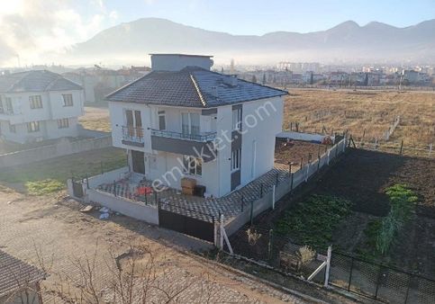 Yeliz'den Manisa Soma'da Sıfır Müstakil Ev