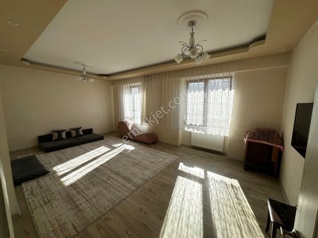 Acil Emlaktan Satılık 3+1 Daire