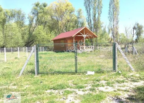 Güneyce^de 527 M2 İmarlı Dere Kenarı Arsa İçinde Ahşap Evli Bahçe