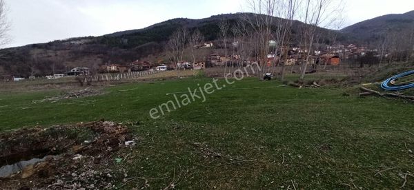 (acil)köy Yanı 461 M²