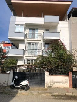 Nazilli İstiklal Mah. 4 Katlı Müstakil Satılık Bina