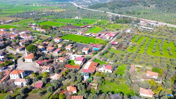 Milas Köşk Mahallesinde Müstakil Bahçeli Satılık Ahşap Ev