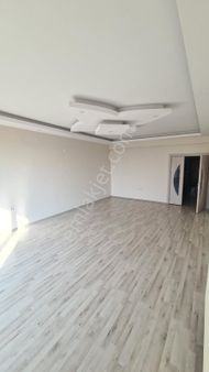 Ağrı Merkez Fırat Mahallesi 4+1 Satılık Ara Kat Lüks Daire