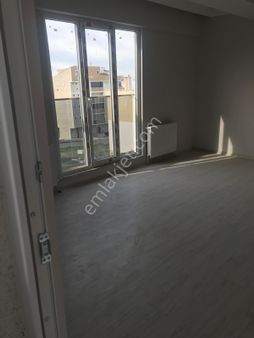 Çayırovada 4+1daire