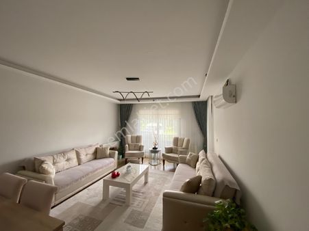 Menderes Görece Mahallesin'de Satılık 3+1 Daire