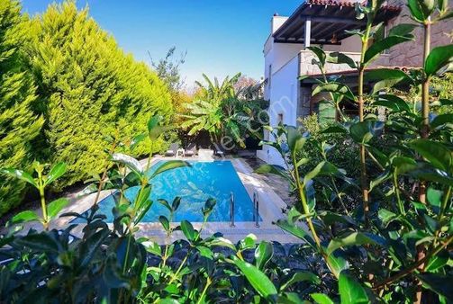 Bodrum Yalıkavak Müstakil Havuzlu İki Villa