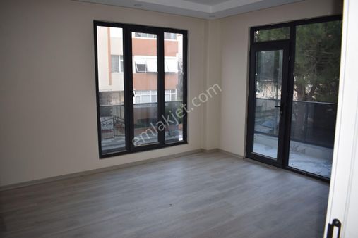 Büyülçekmece Fatih Mah Sıfır Lüks Merkezi Konum Acil Satılık 3+1 Daire