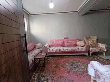 Gülpınar Mah.sağlık Ocağı Civarı 2/katlı 2+1 Komple Satılık Müstakil Ev