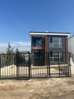 Uzmanlar Dan Ayyıldız Mahallesinde Lüks Yapılı İskanlı 4+1 Villa