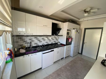 Kepez Habipler Mah Köşe Bina Cam Balkon Satılık 2+1 Daire